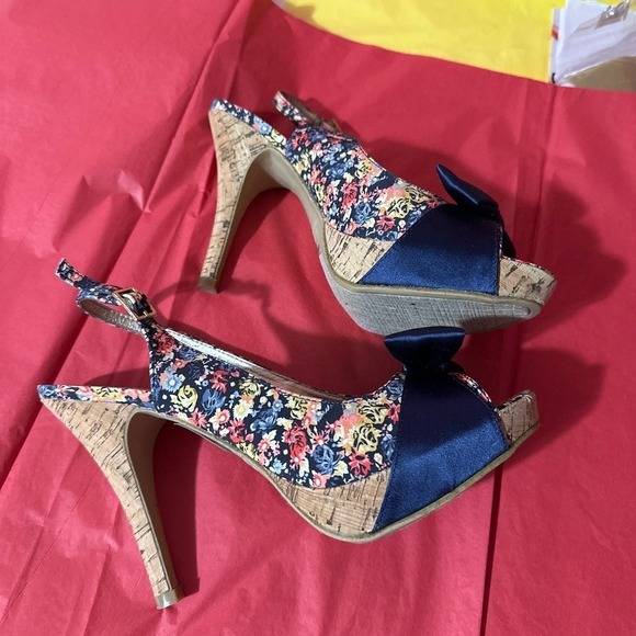 Rampage heels 👠 - Picture 2 of 6